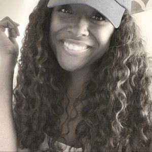 Meet your Posher, Shandra